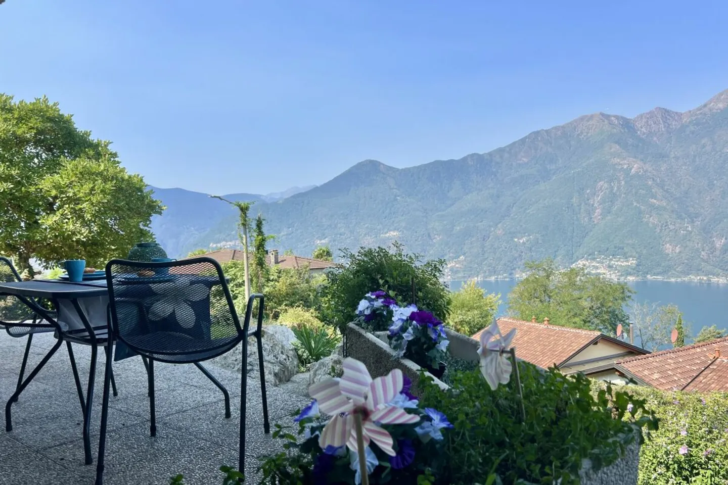ITALIEN - Lago Maggiore, Nähe Schweizer Grenze, Doppelhaushälfte mit Seesicht - Foto 6 von 13