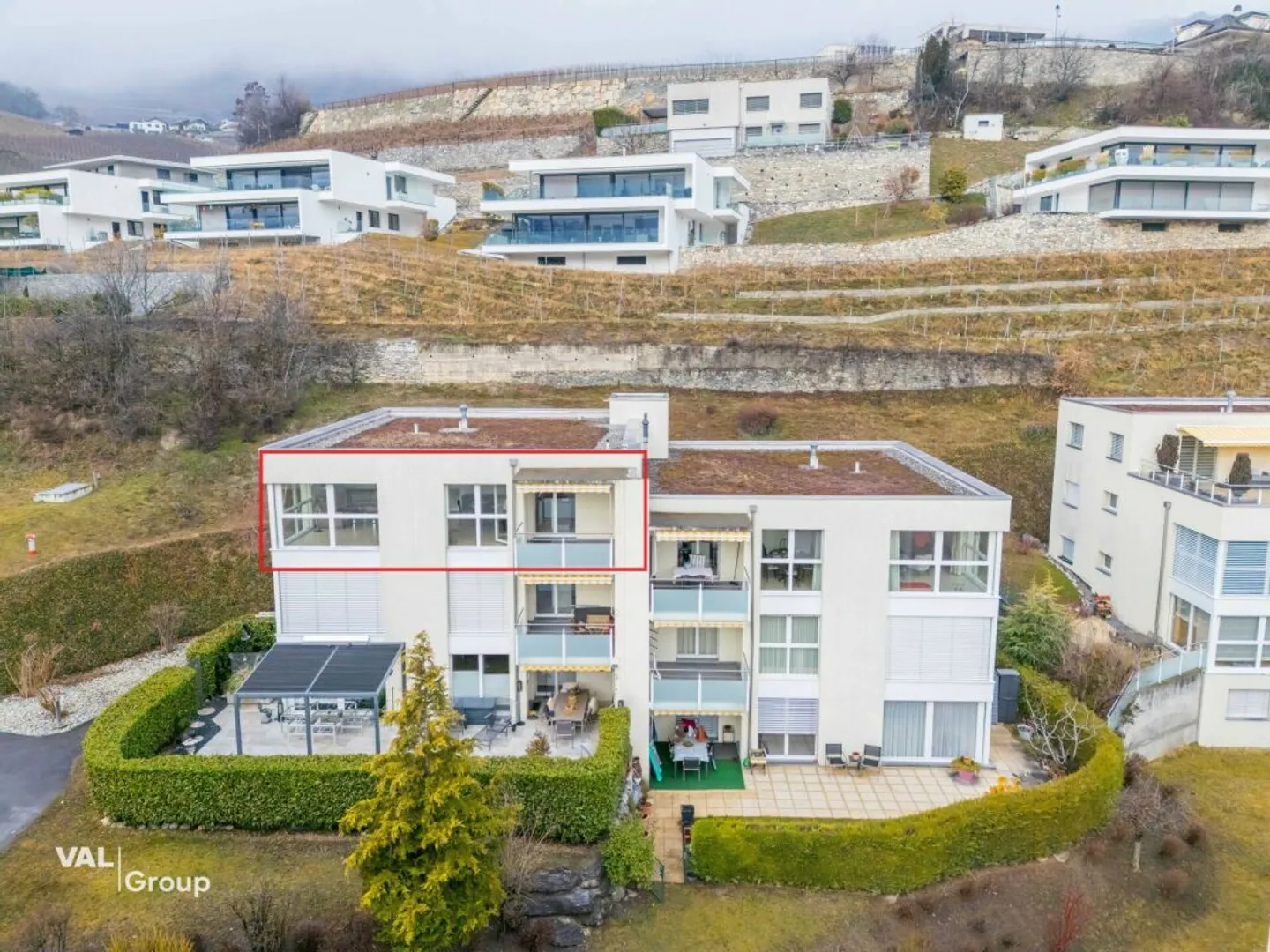 Elegant Penthouse with Alpine View - Photo 10 of 11