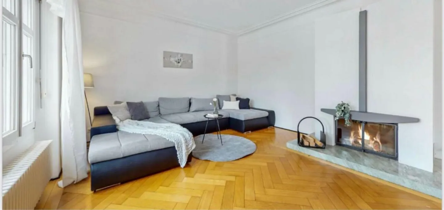 Spannendes Projekt aus Mehrfamilienhaus und grossem Gartenanteil als Baulandreserve - Photo 2 of 13