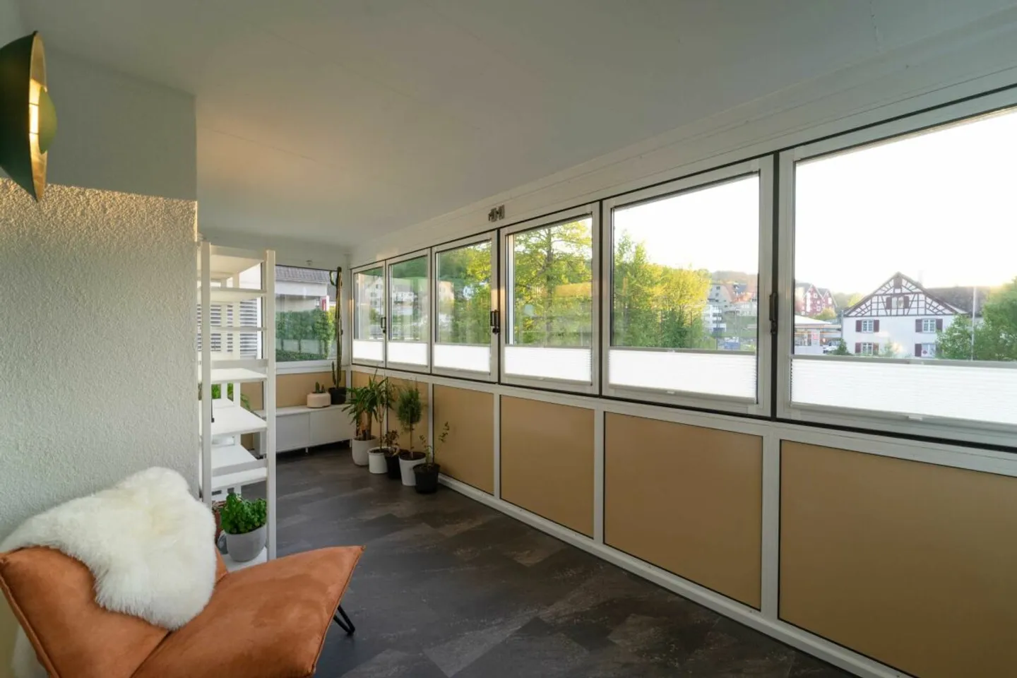 Spacious 4½-room apartment with winter garden and two underground parking spaces - Photo 11 of 12