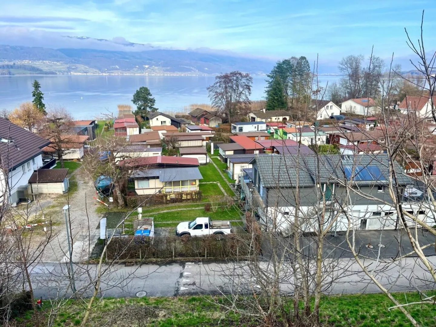Terreno edificabile attraente di 659 m2 a Lüscherz sulla strada del lago - Foto 12 di 13