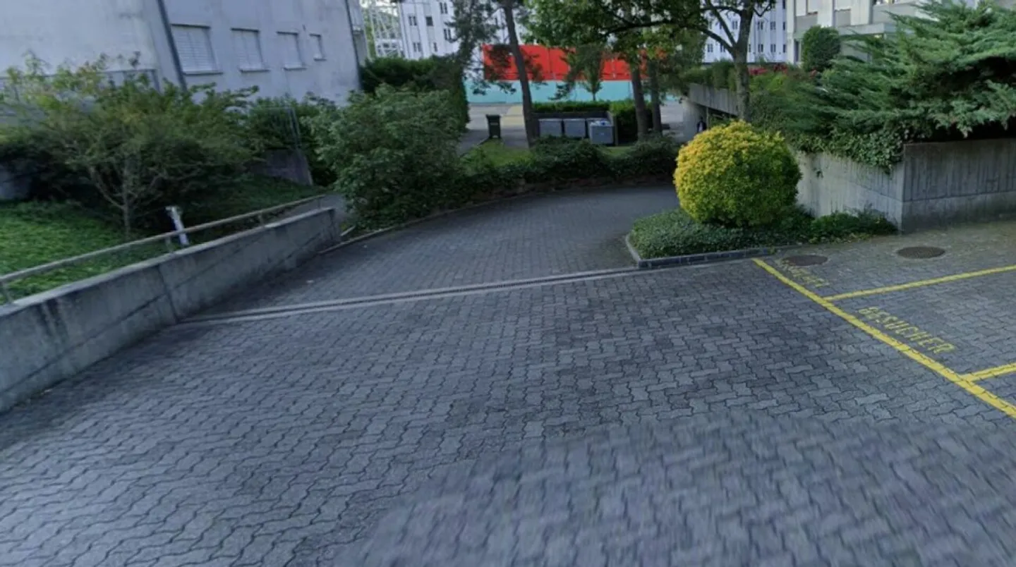 Underground parking space for rent - Photo 1 of 1