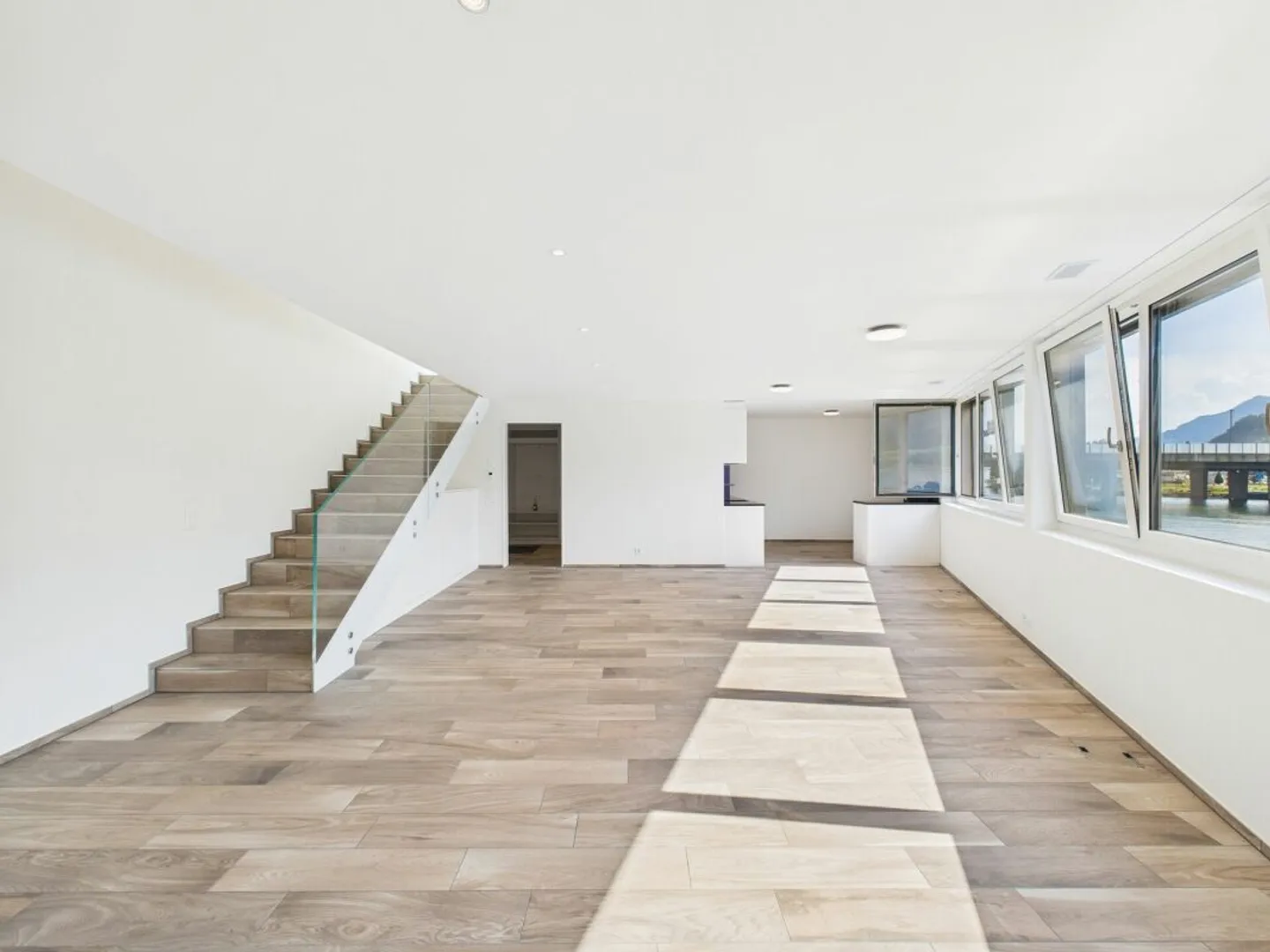 Opportunité unique ! Exclusif et avec vue imprenable dans le Boathouse ! - Photo 6 sur 13