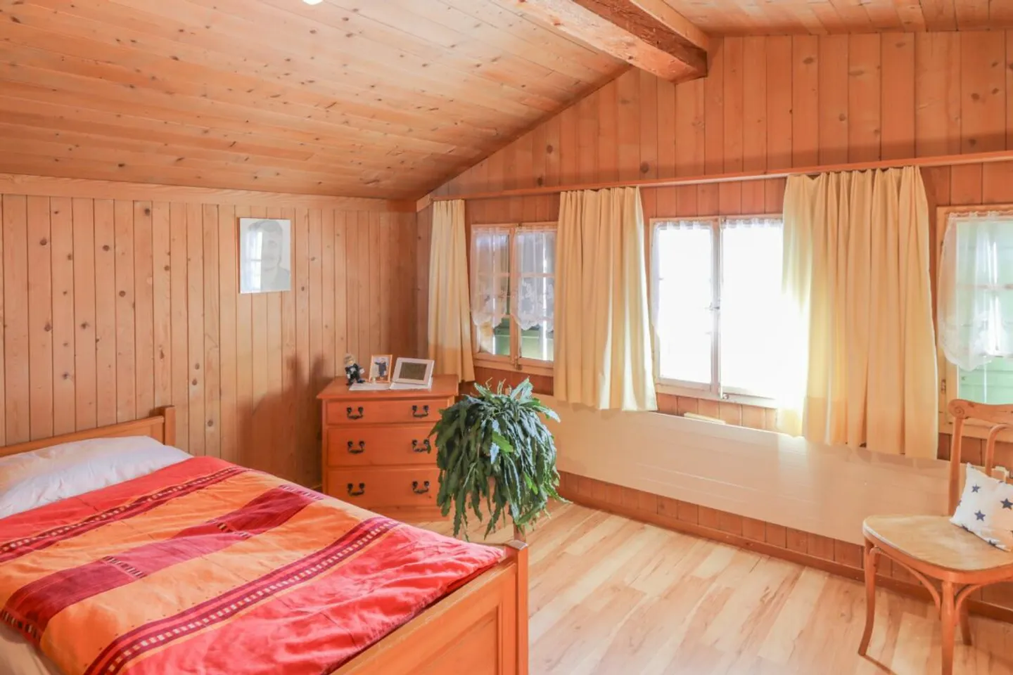 Chalet accogliente in una posizione soleggiata con garage e bella vista - Foto 4 di 7