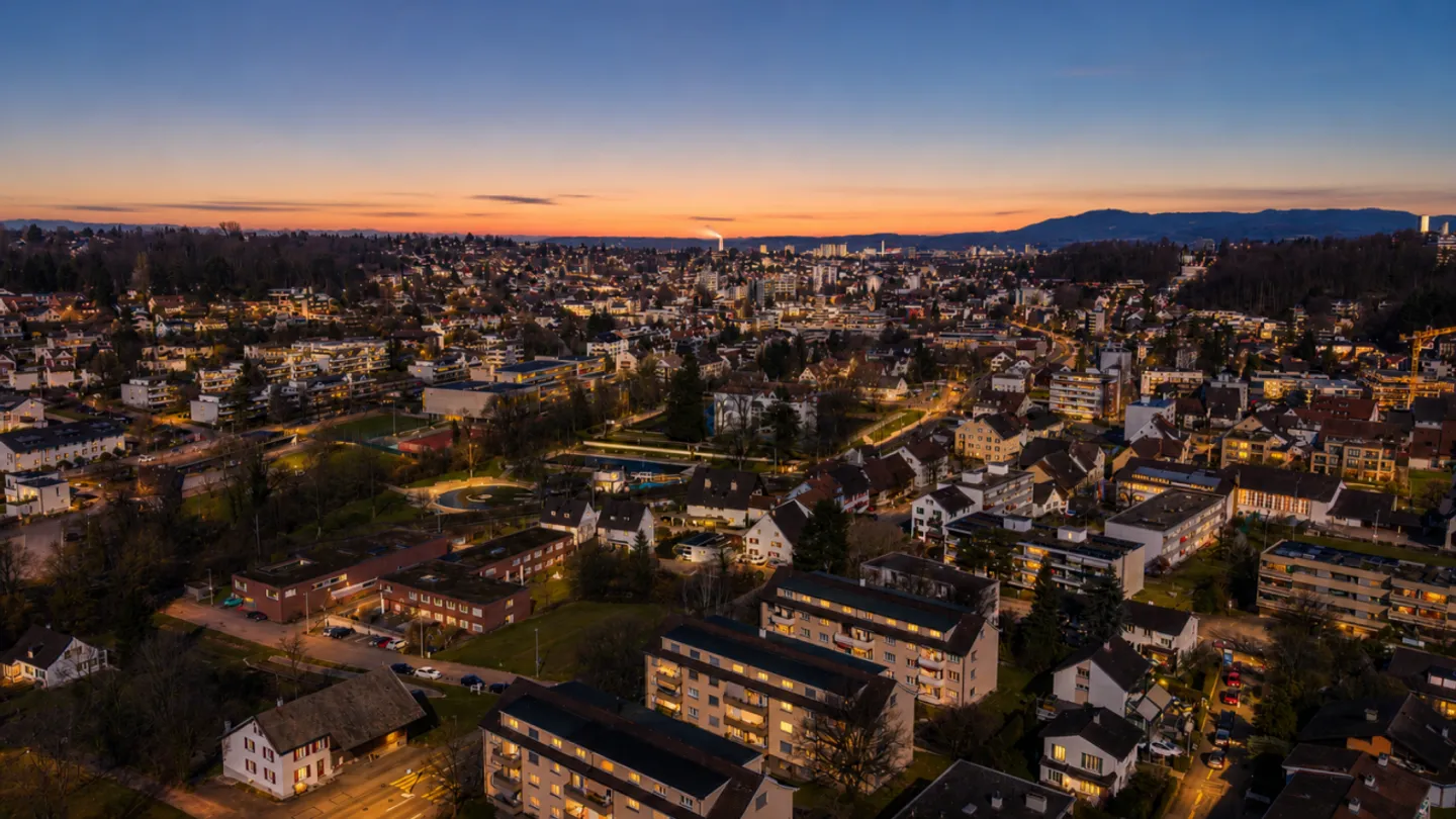 Geräumige Wohnung mit hohen Decken - Foto 11 von 13