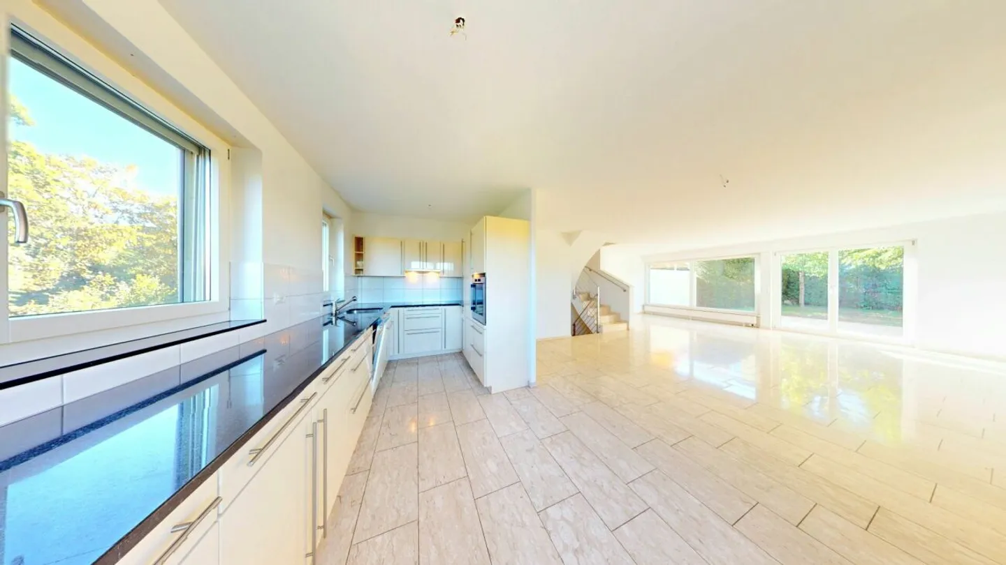 Votre nouveau bonheur familial, spacieuse maison d'angle de 5,5 pièces avec jardin privé ! - Photo 10 sur 13