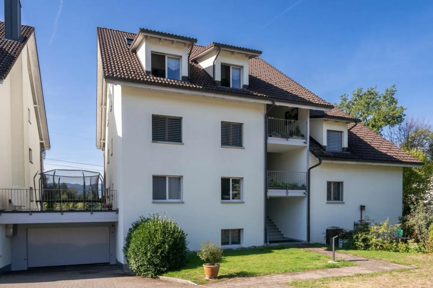 Grande appartement en duplex avec vue dégagée - Photo 2 sur 13