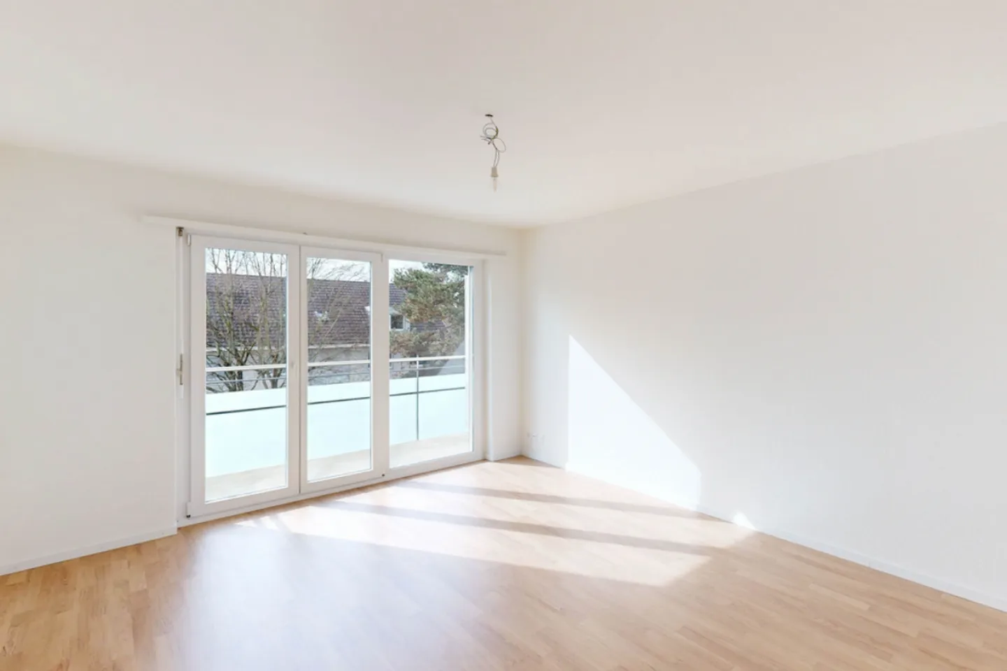 Appartement lumineux avec lave-linge-sèche-linge - Photo 1 sur 11