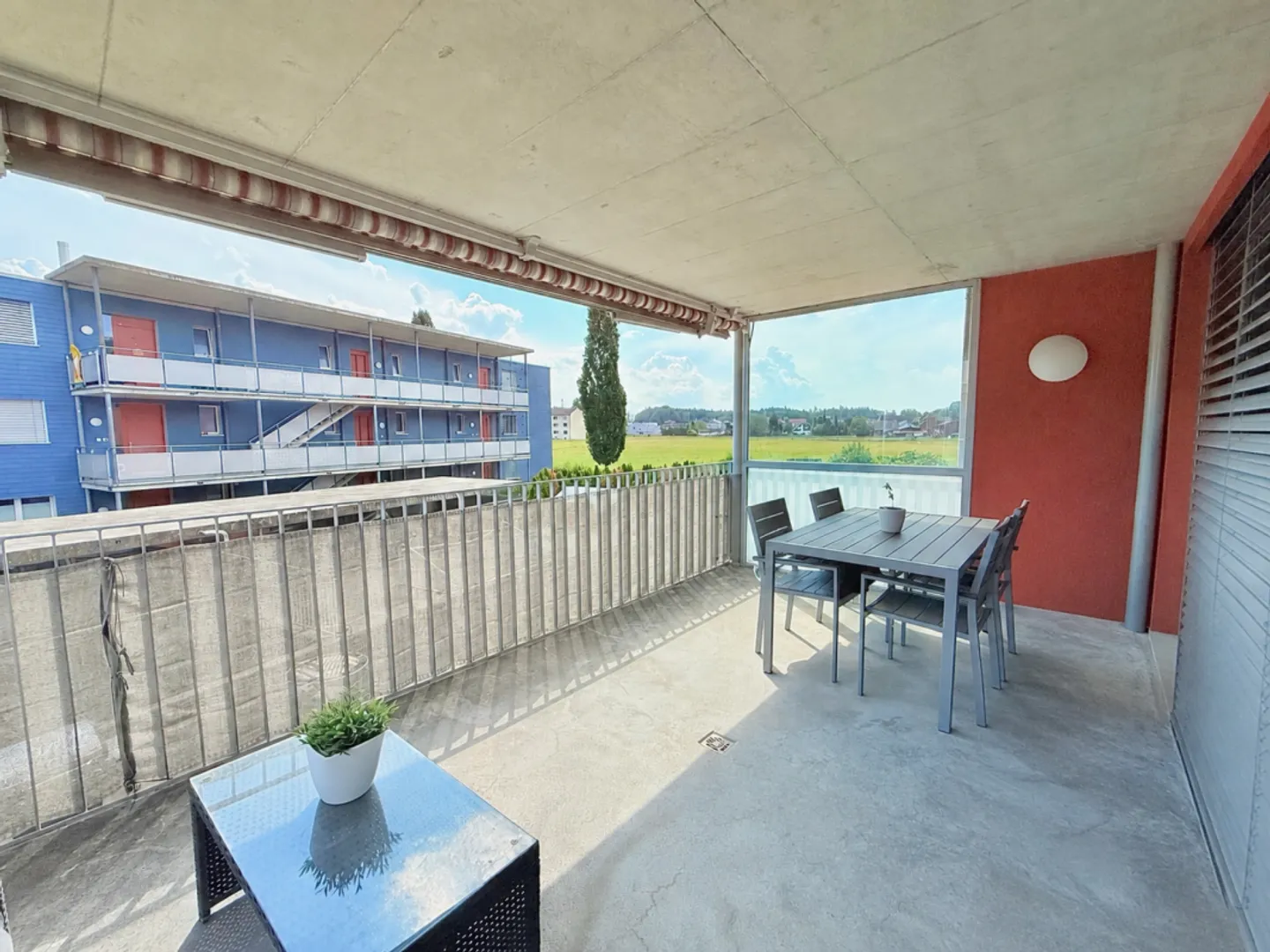 Grosszügige 4.5 Zimmer Wohnung in Aarwangen - Foto 2 di 13