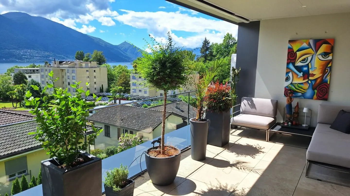 Appartement lumineux de 3,5 pièces avec grande terrasse et vue sur le lac - Photo 12 sur 13