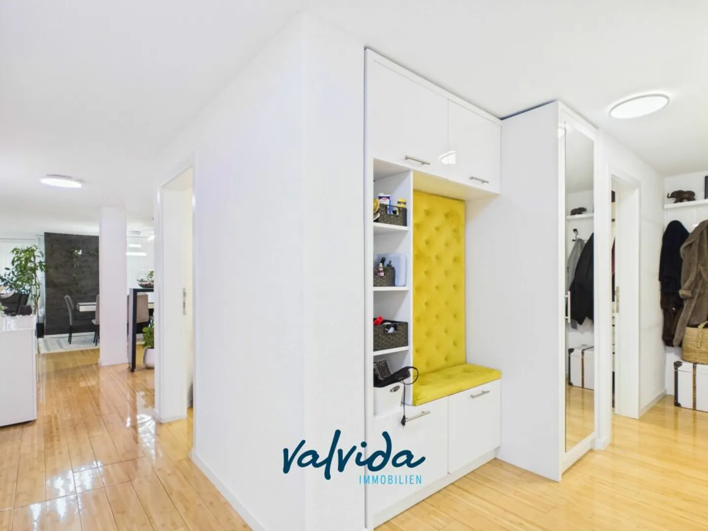 Stylish living in the heart of Visp - spacious 5.5-room apartment - Photo 7 of 13