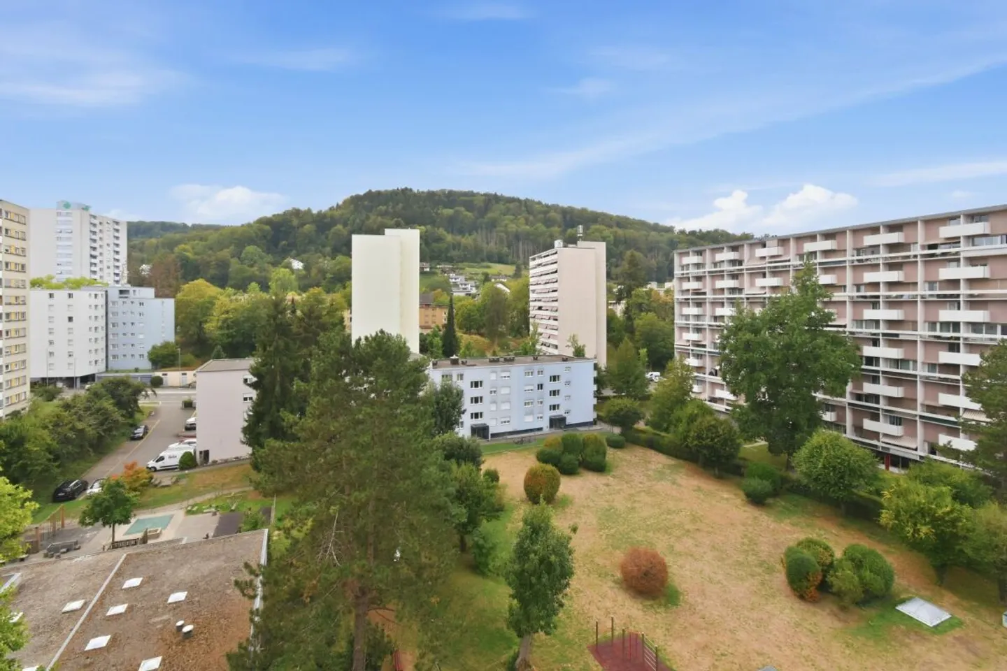Centrally Located 3.5 Room Condominium - Photo 11 of 13