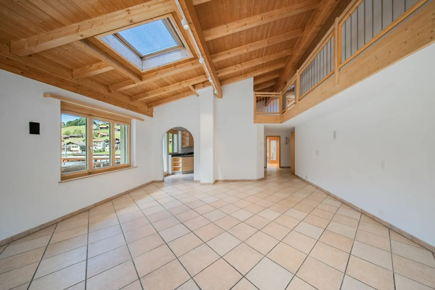 Appartement spacieux avec des équipements de haute qualité et de belles vues - Photo 1 sur 6