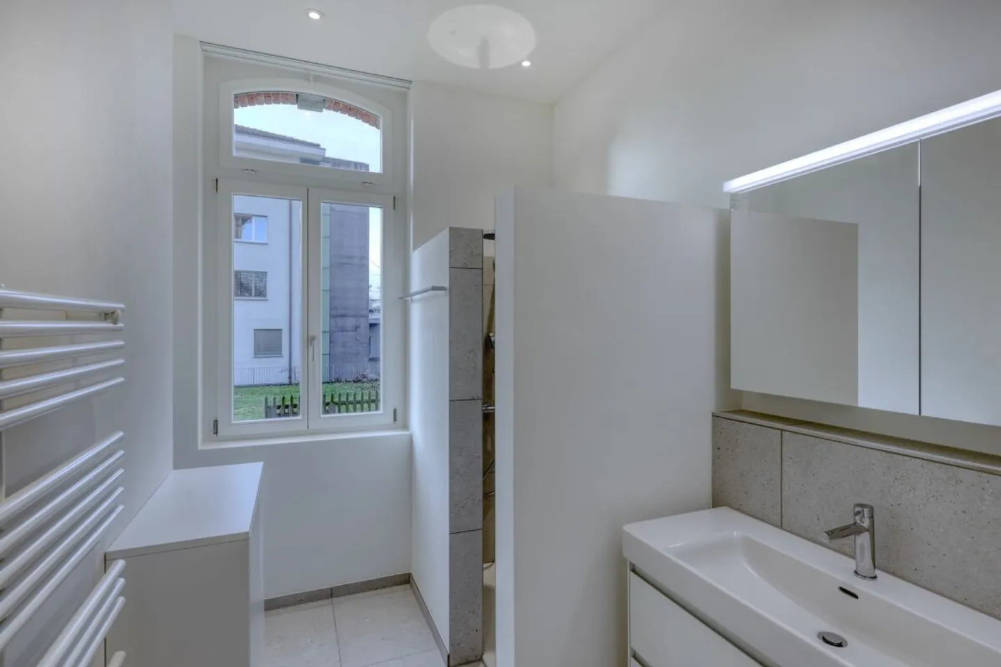 Exclusive 3.5-room garden apartment - Historic charm meets modern living luxury - Photo 6 of 10