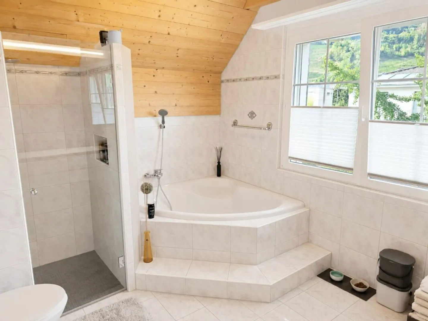 Maison moderne pour deux générations dans un endroit attrayant et adapté aux enfants - Photo 11 sur 13