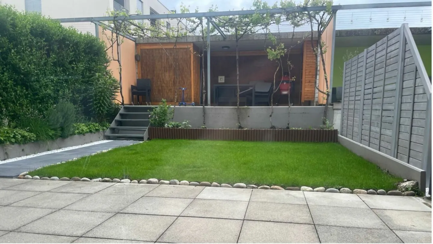 Casa a schiera moderna e ben tenuta - Foto 9 di 10