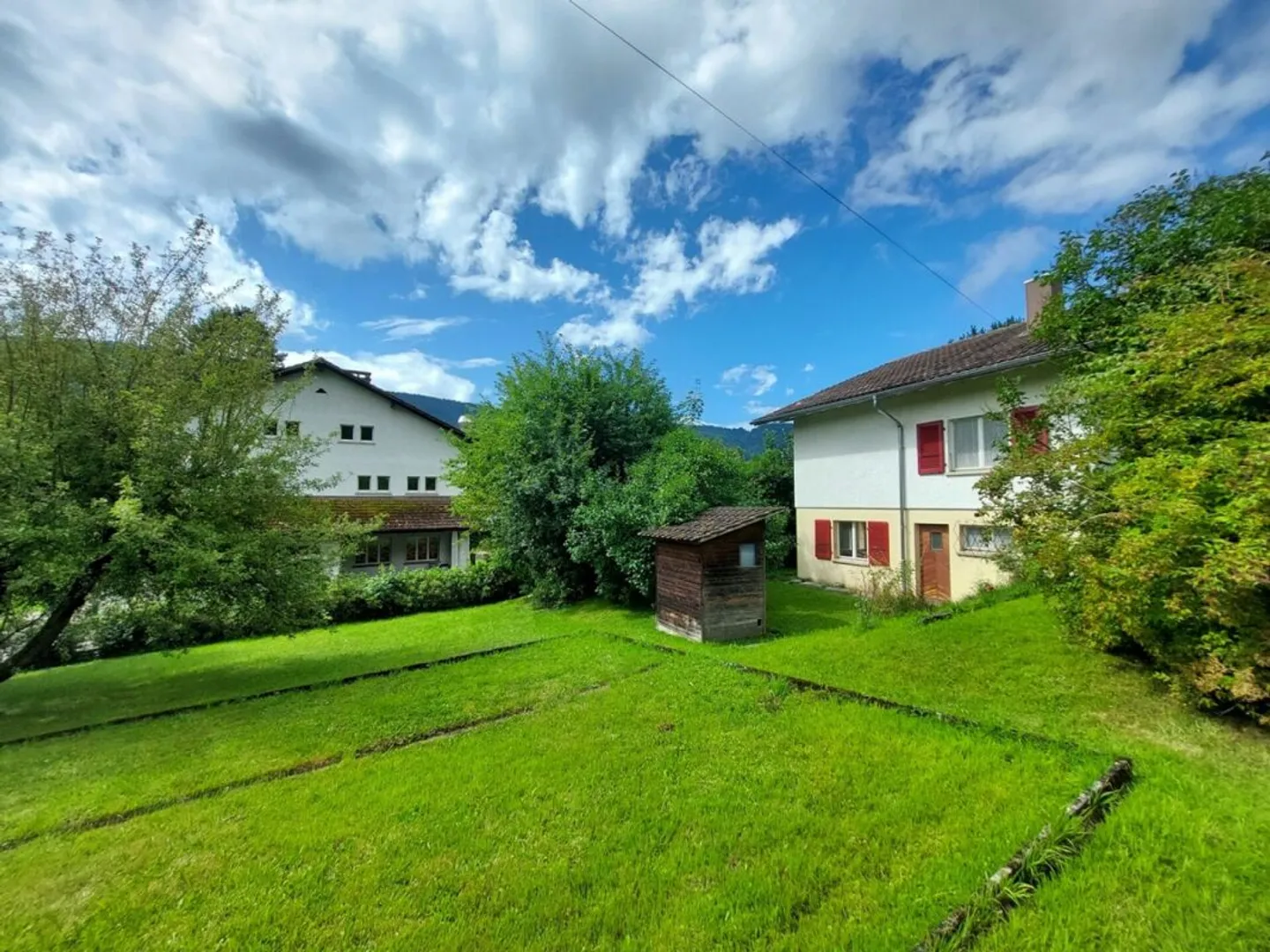 Villa indipendente con un grande terreno stupendo - Foto 2 di 13