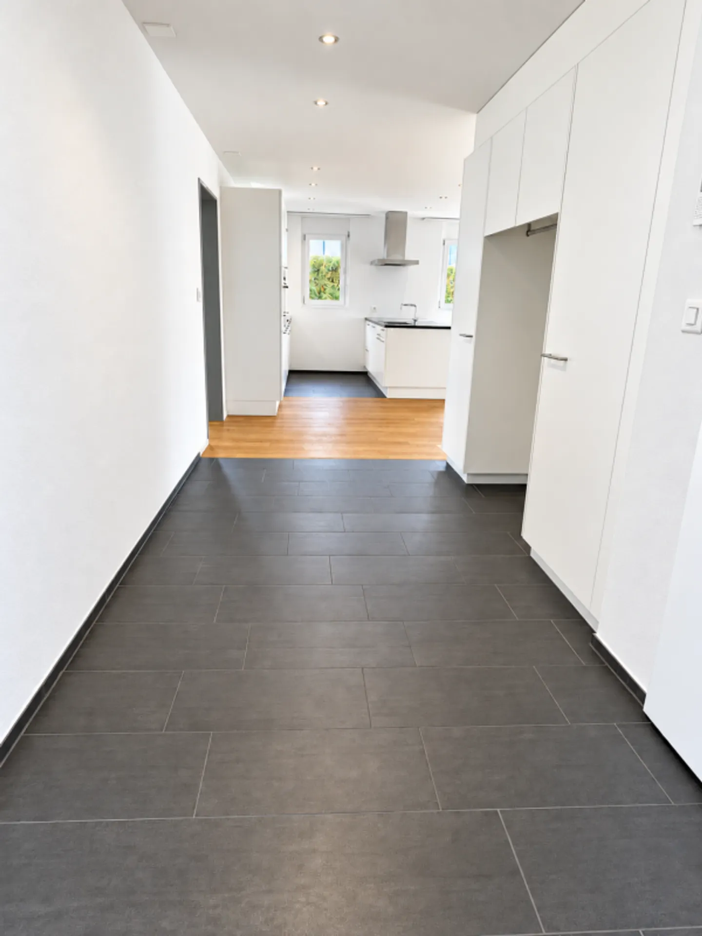 Appartamento moderno di 3,5 stanze in centro cerca nuovo inquilino - Foto 6 di 7