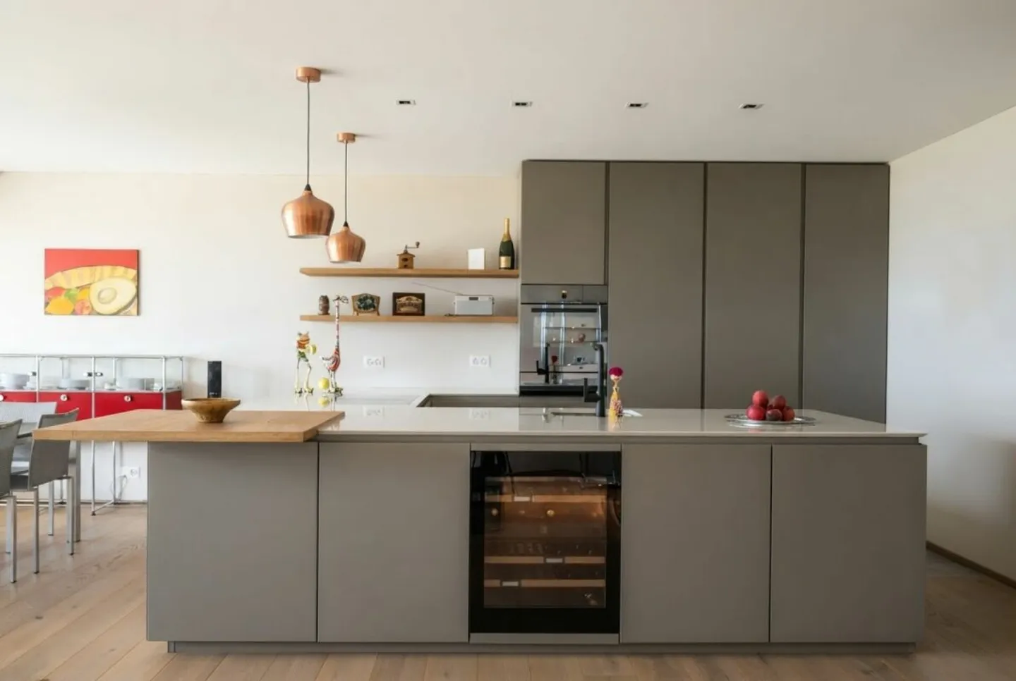 Luxuriöse 3.5 Zimmerwohnung mit Seesicht, 2 grossen Sonnenterrassen, Schwimmbad und Wellnessbereich - Foto 9 di 13