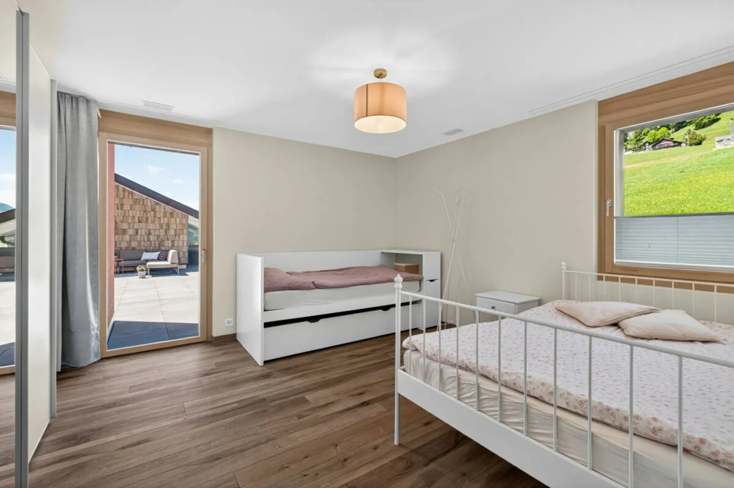 Vivre avec une vue - appartement de 3.5 pièces de haute qualité (adapté comme résidence secondaire) avec balcon et terrasse - Photo 13 sur 13