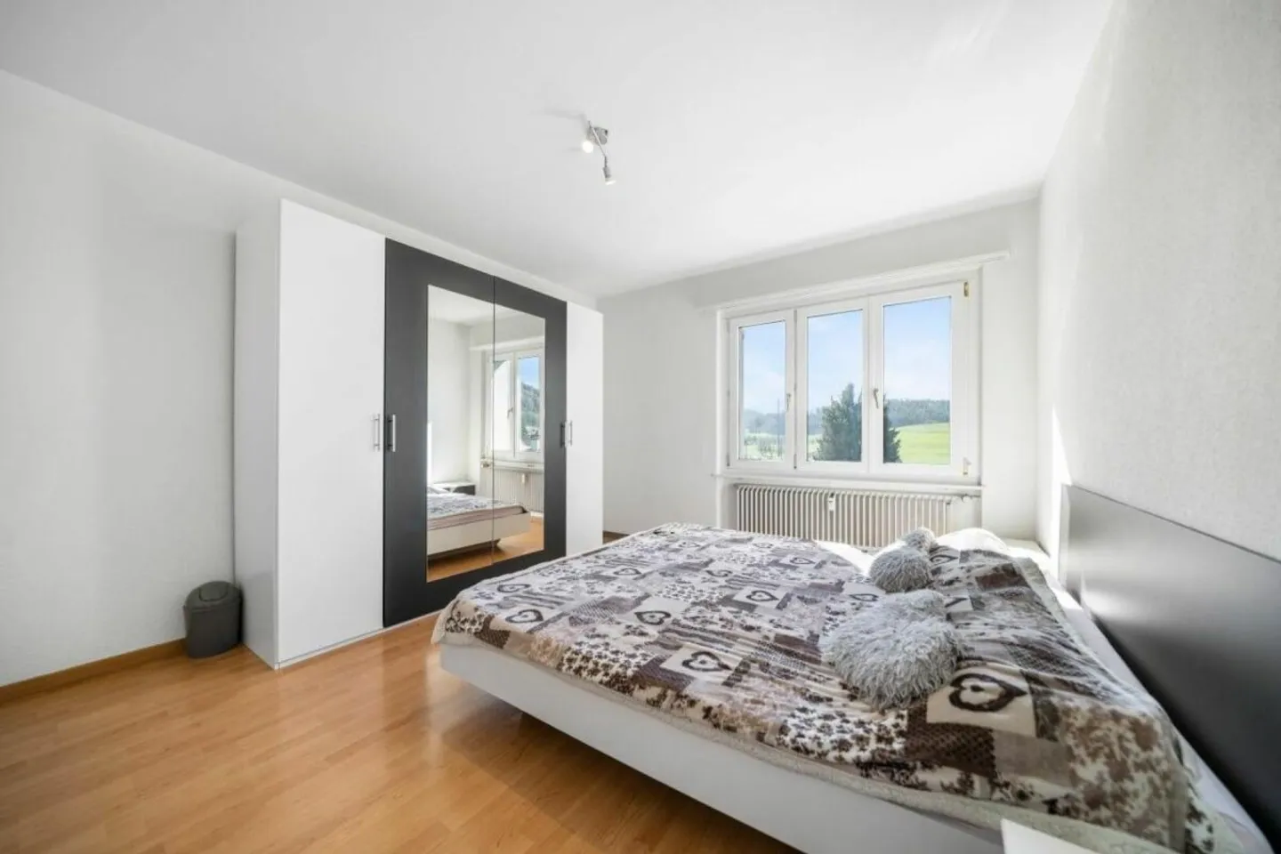 Zentrale 4.5 Zimmer-Wohnung - Foto 5 von 11