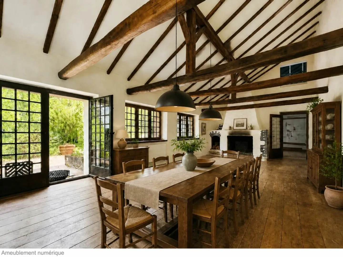 UNUSUAL PROPERTY ON MORE THAN 6,000 M2 UNDER RENOVATION, NOT SUBJECT TO THE LDFR - Photo 5 of 13
