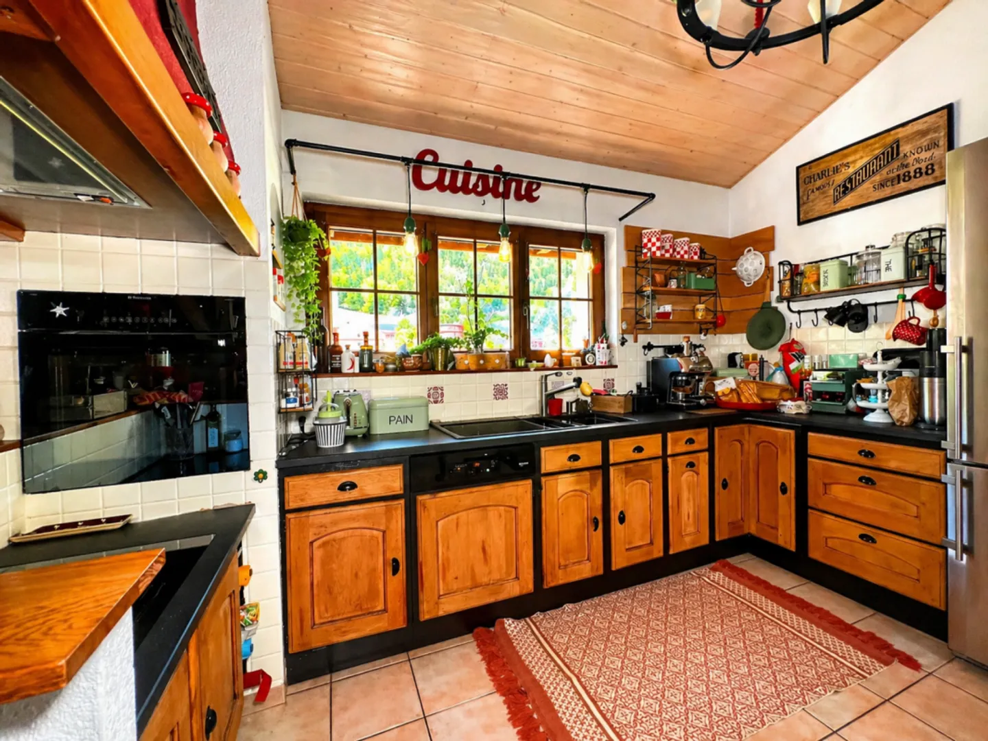Wunderschönes Haus mit 4 Wohnungen - Foto 7 von 13