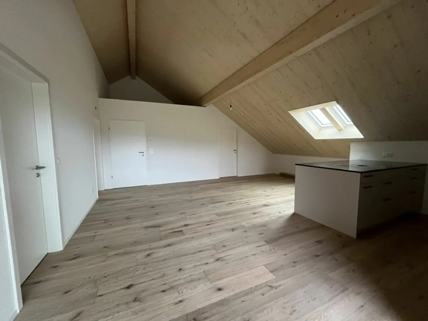 Appartamento 3.5 camere affascinante - Foto 3 di 10