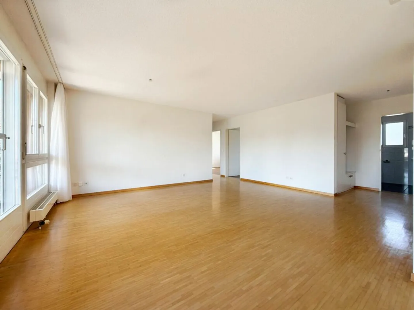 Appartement lumineux et calme avec vue sur les Alpes et salle de lavage/hobby privée - Photo 6 sur 13