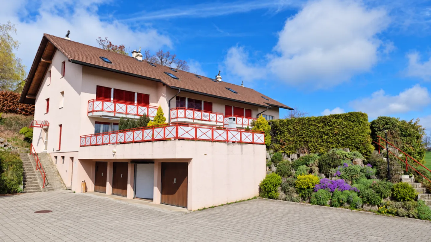 IN EINER BUCOLISCHEN UMGEBUNG - Foto 1 von 12