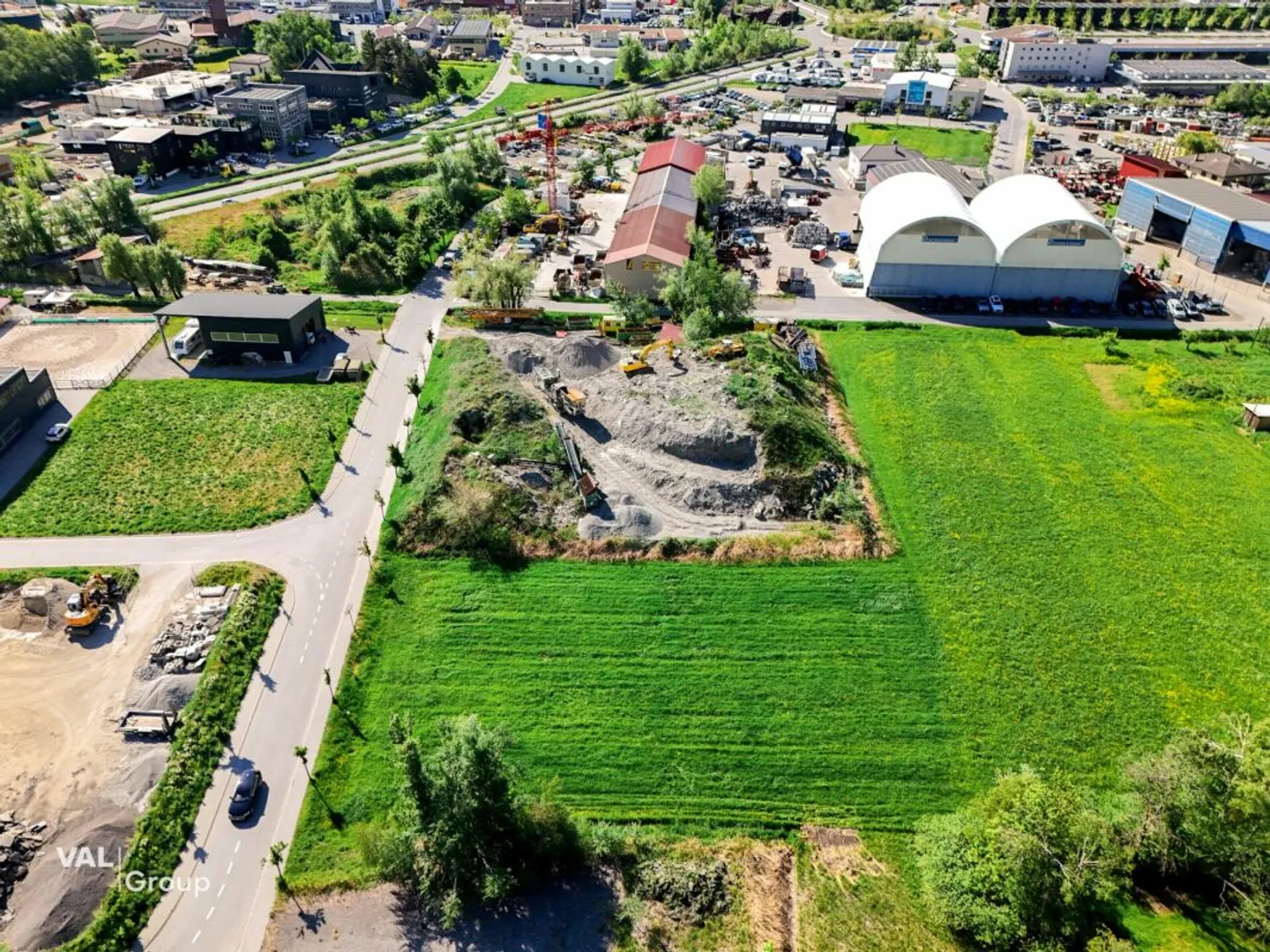 Attractive industrial land parcel in Gamsen - Photo 2 of 8