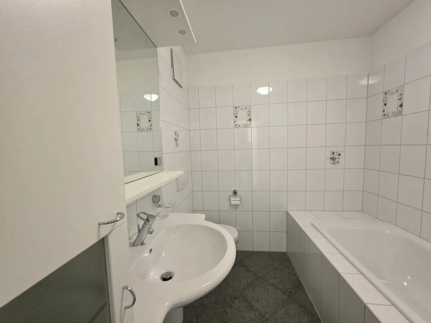 Stilvolle Gartenwohnung in Wettswil - Foto 10 von 13