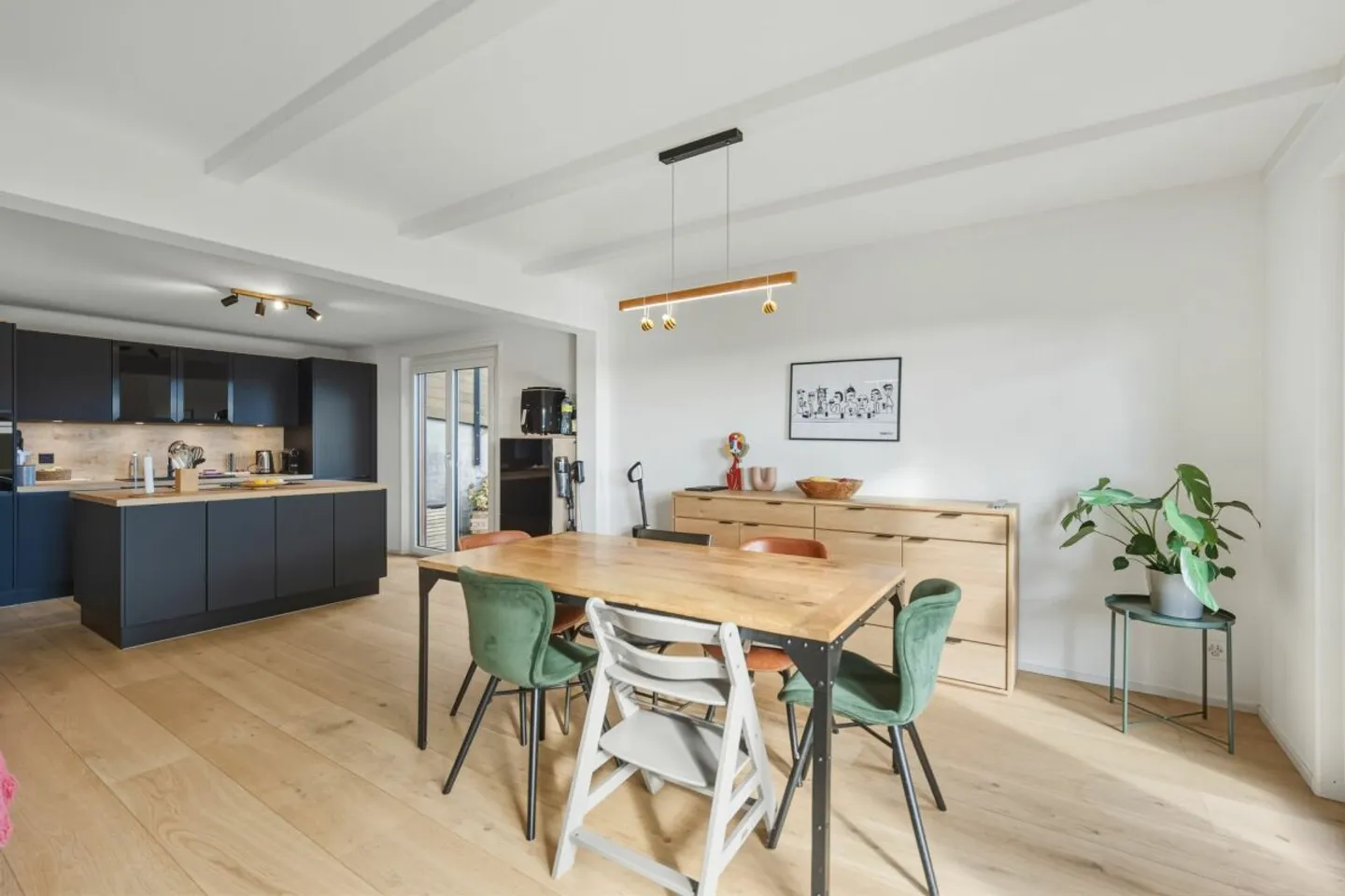 Semi-Detached Villa Fully Renovated in Orbe - Photo 4 of 13