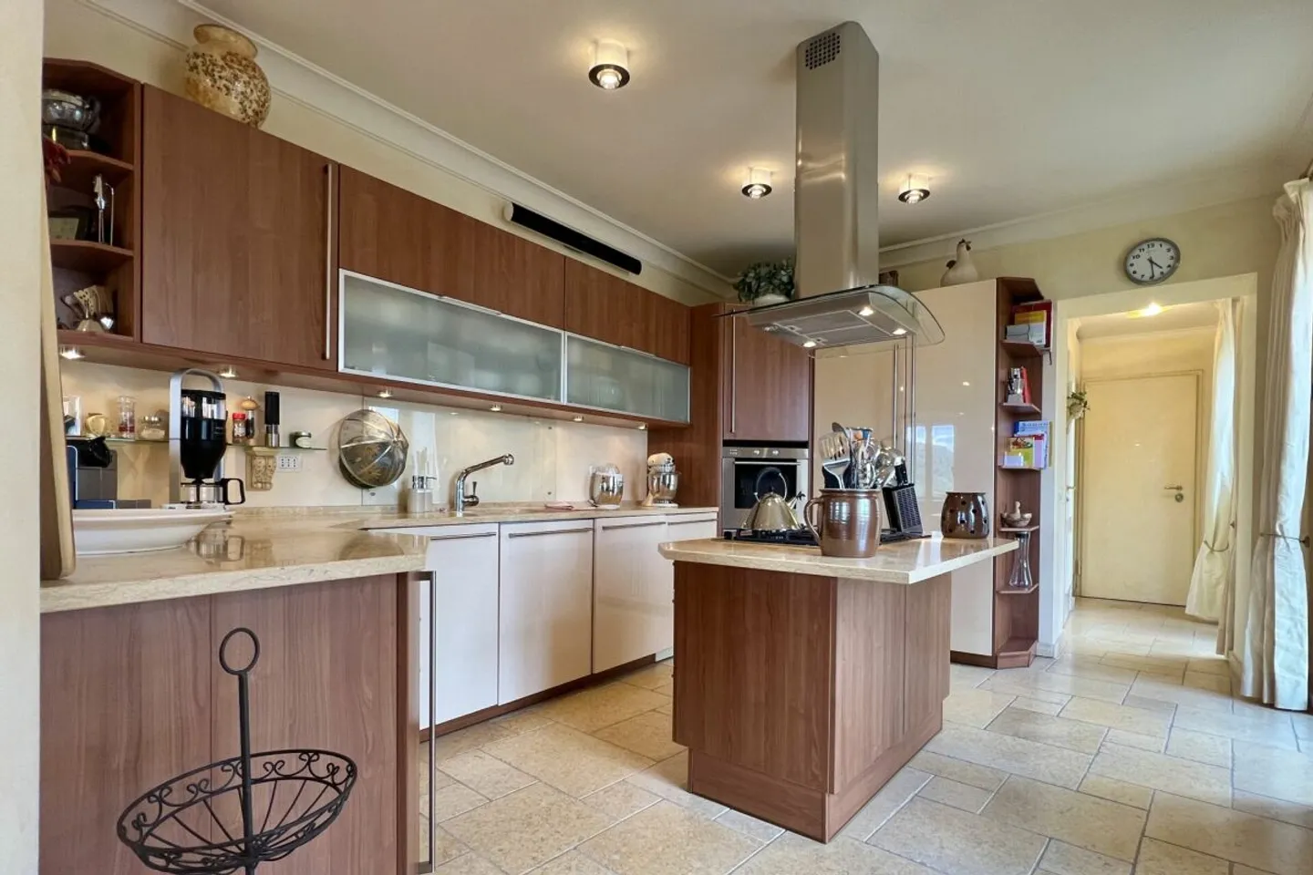 Exclusive Duplex Apartment in the Most Beautiful Sunny Location of Viconago-Cadegliano - Photo 9 of 13