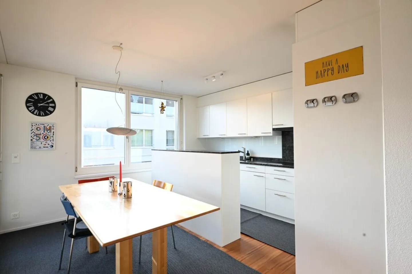 Helle 3.5-Zimmerwohnung mit Loggia und Weitblick - Photo 4 of 13