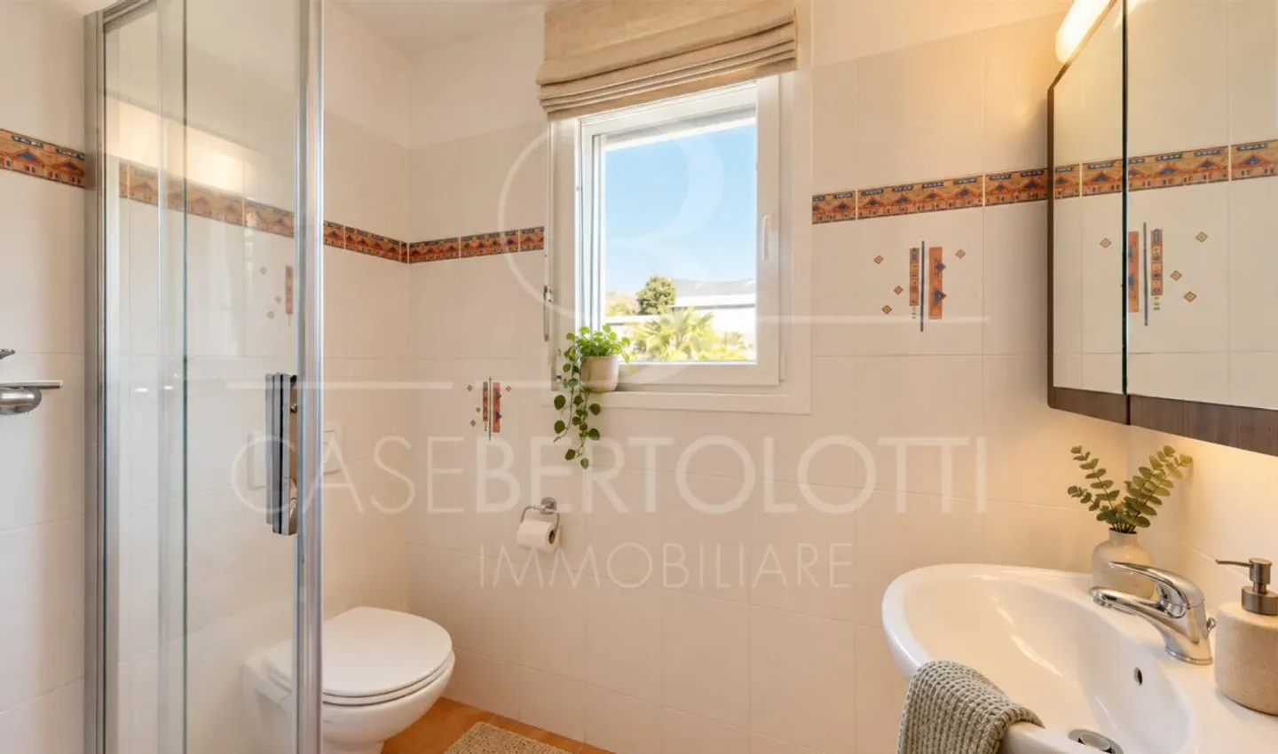 Casa Familiare con Giardino - Foto 11 di 11