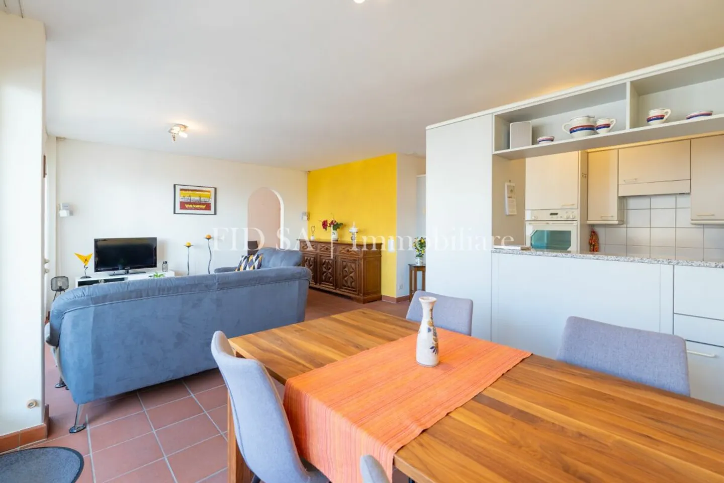 MINUSIO - Appartamento 3,5 locali all'ultimo piano con vista lago - Foto 5 di 12