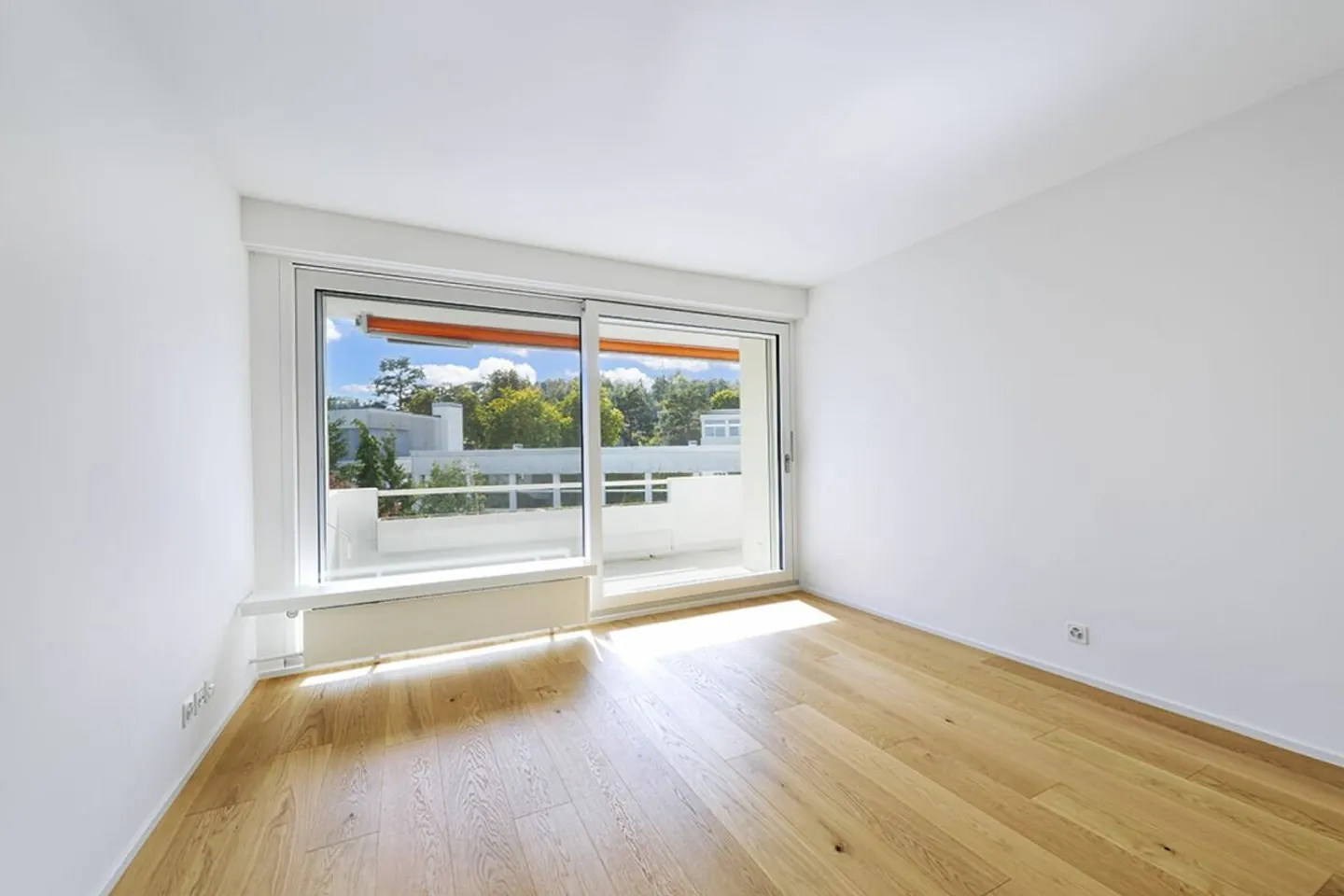 5.5 Room Penthouse Apartment with Large Terrace and Fantastic Panoramic View - Photo 6 of 12
