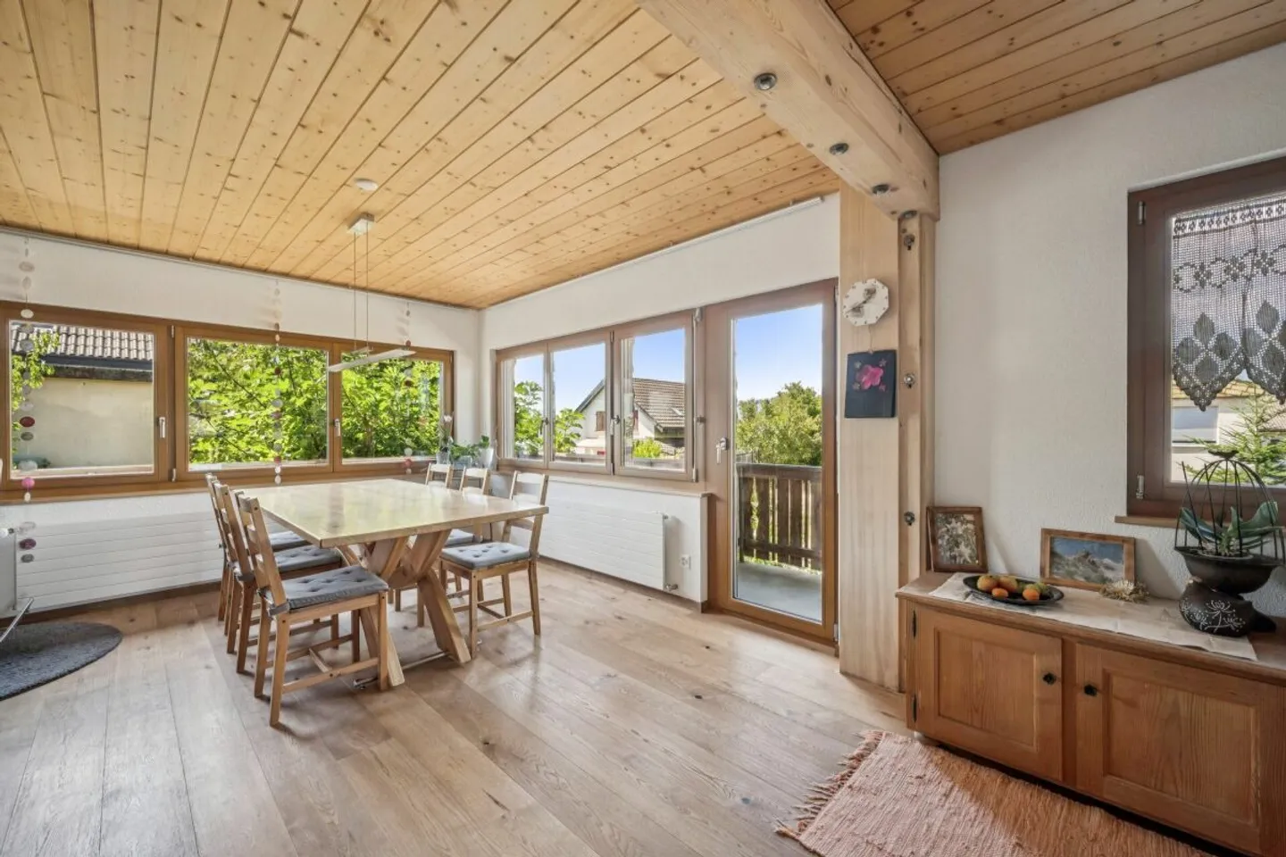 Chalet attraente di 5,5 stanze a Mörigen BE con vista sul lago di Bienne - Foto 5 di 13