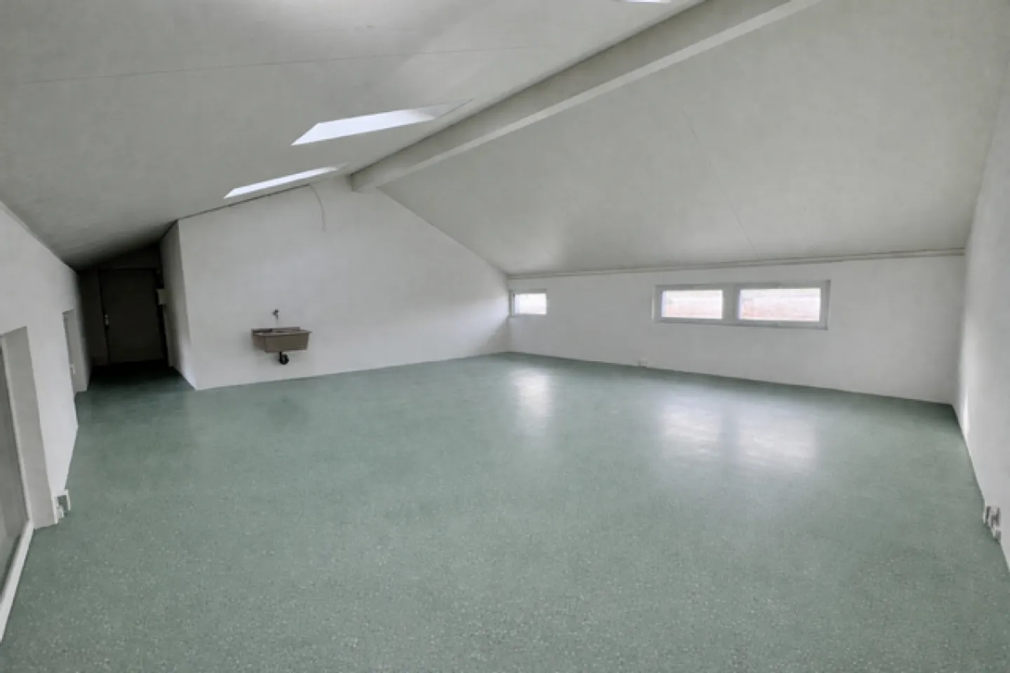 Geräumiger Gewerberaum - Foto 5 von 6