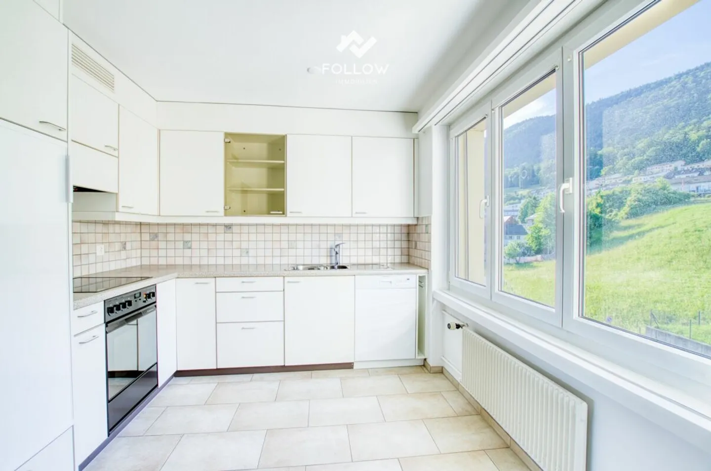 Prima occupazione dopo modernizzazione: appartamento di 4,5 stanze con vista mozzafiato - Foto 6 di 9