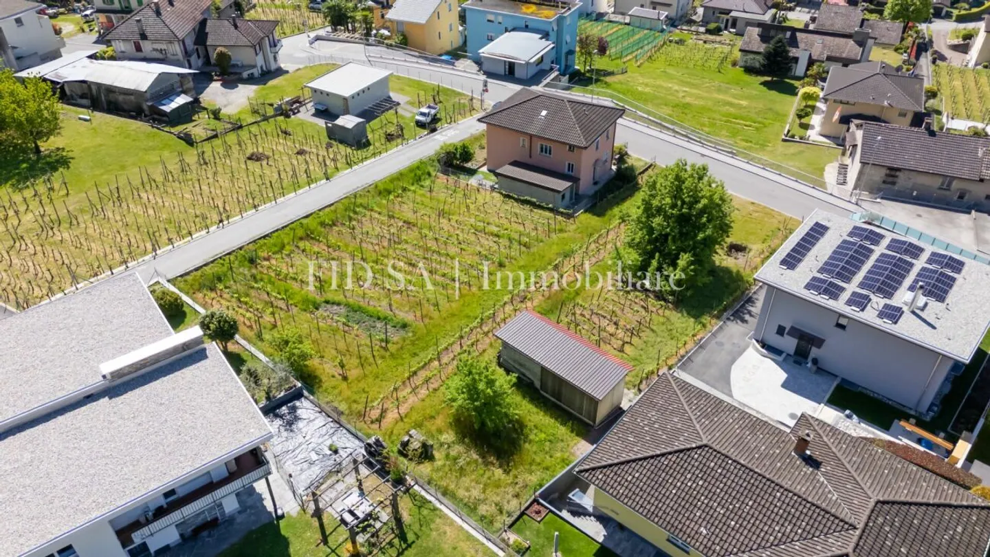 GORDOLA - 4 modern single-family homes with garden in sunny location - Photo 4 of 5