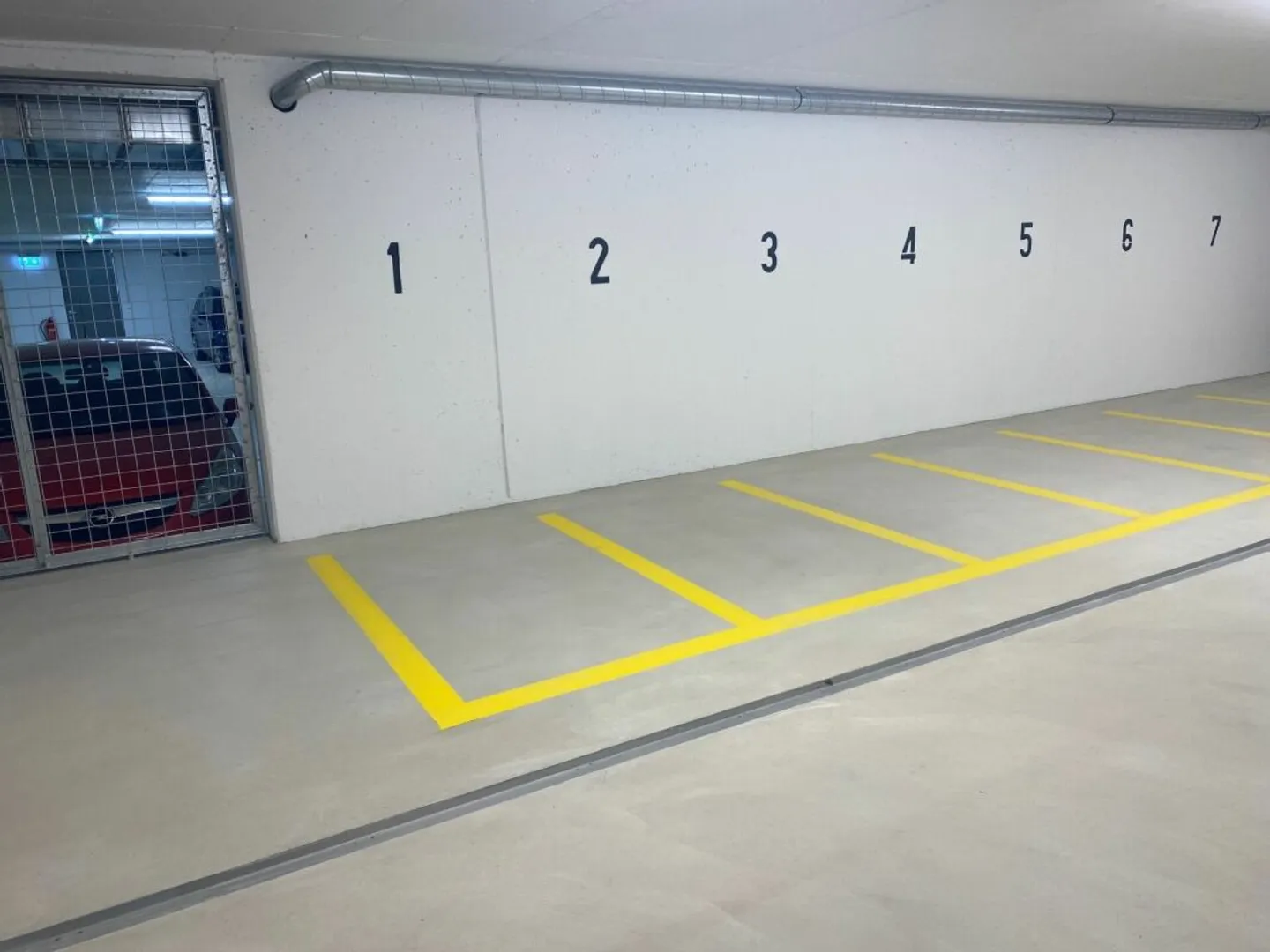 Espaces de stationnement pour motos à louer - Photo 1 sur 3