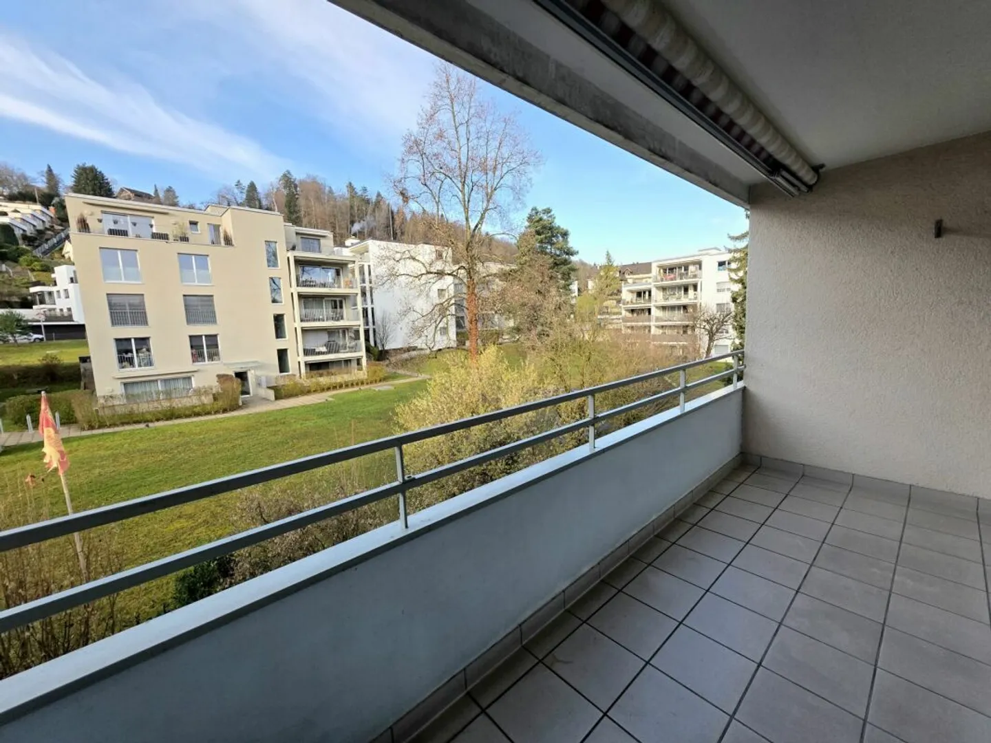Entre forêt et ville, appartement de 3,5 pièces près de Zurich - Photo 13 sur 13