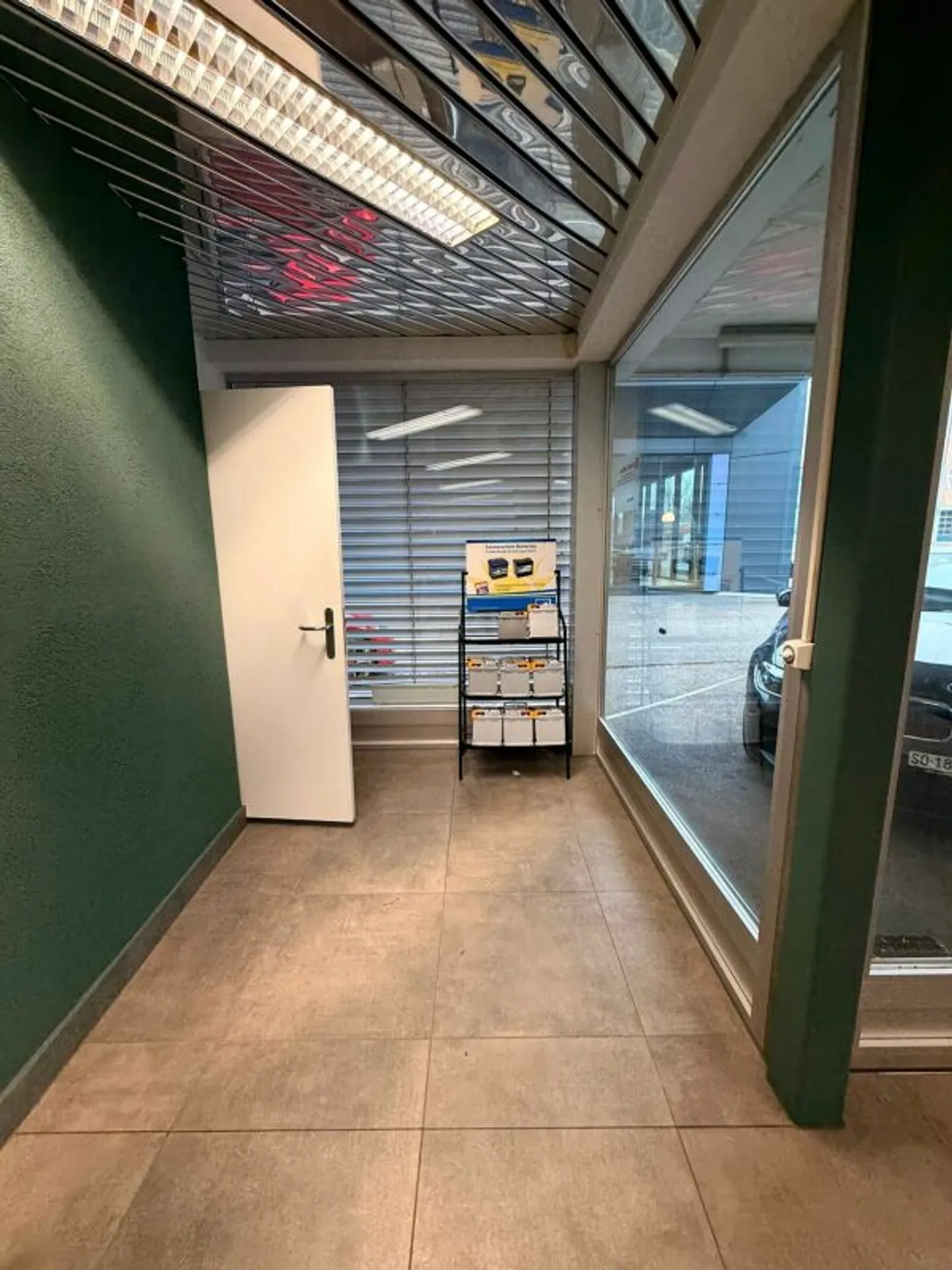 Occasione unica a Trimbach, attività di garage completamente attrezzata con un portafoglio clienti da rilevare - Foto 8 di 13