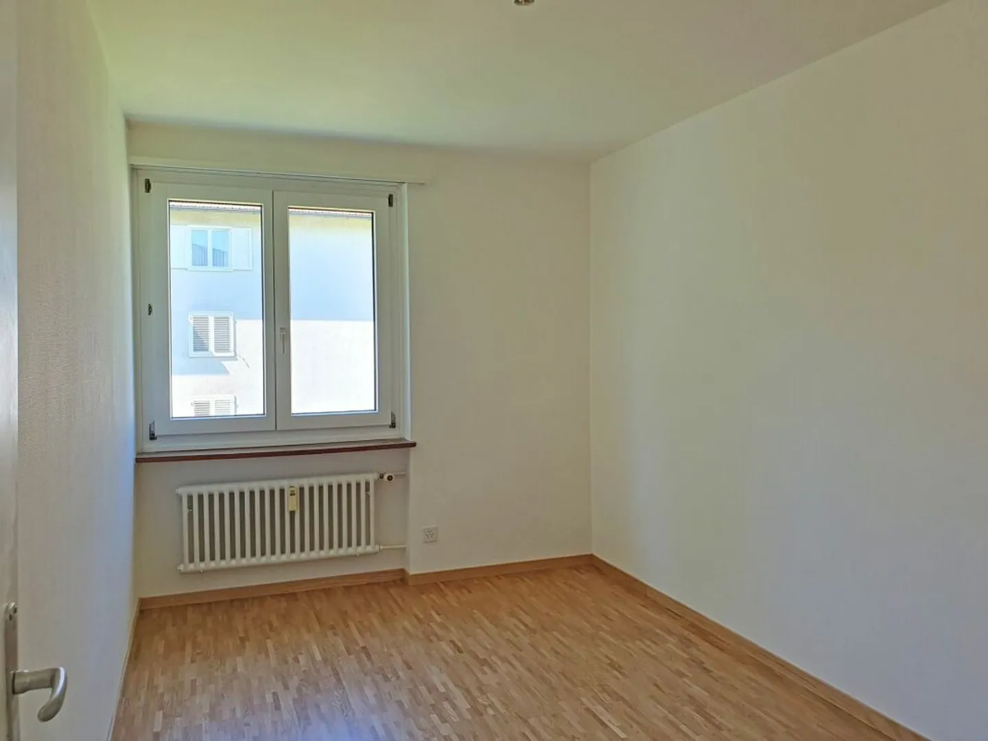 Appartement rénové et lumineux avec balcon bien ensoleillé - Photo 8 sur 13