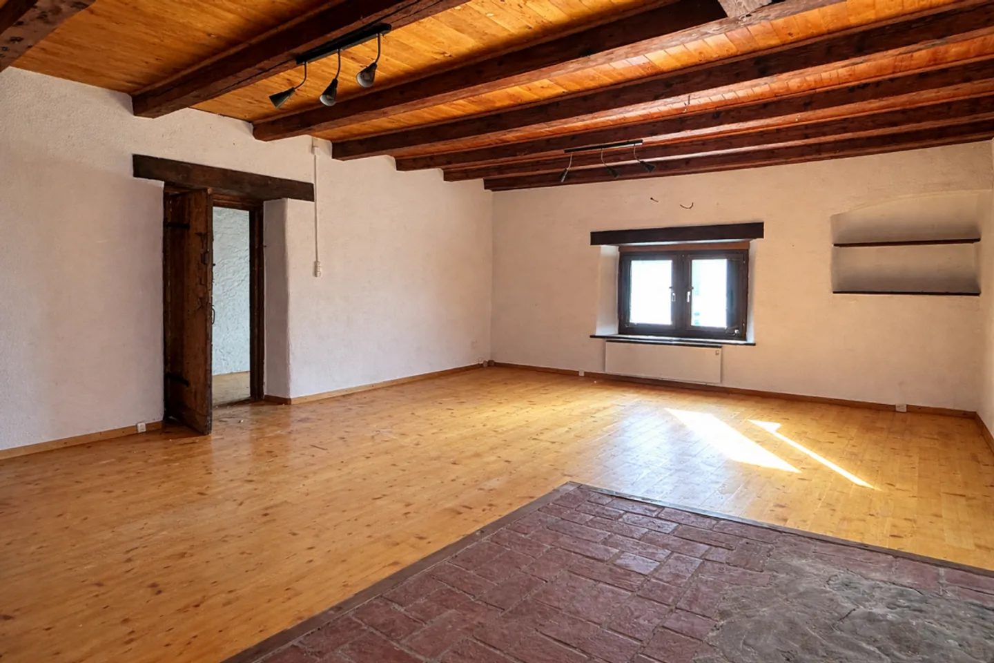 Casa di villaggio da ristrutturare - Grande potenziale - Foto 12 di 13