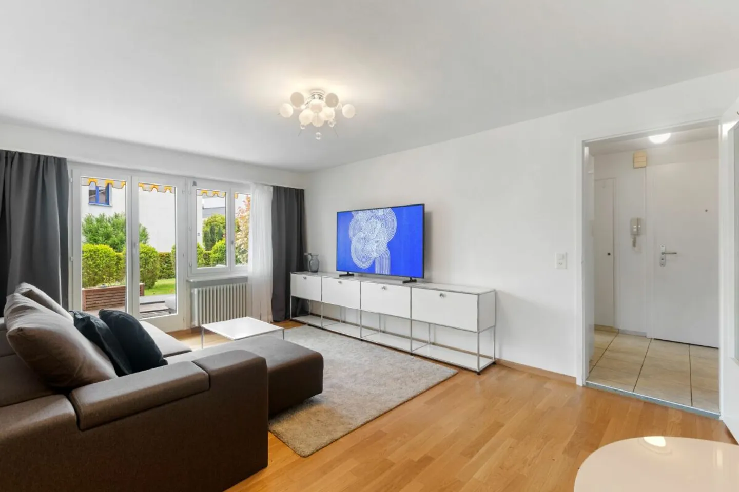 Charmante 3-Zimmer-Gartenwohnung mit sonnigem Sitzplatz und freiem Blick ins Grüne - Photo 4 sur 10