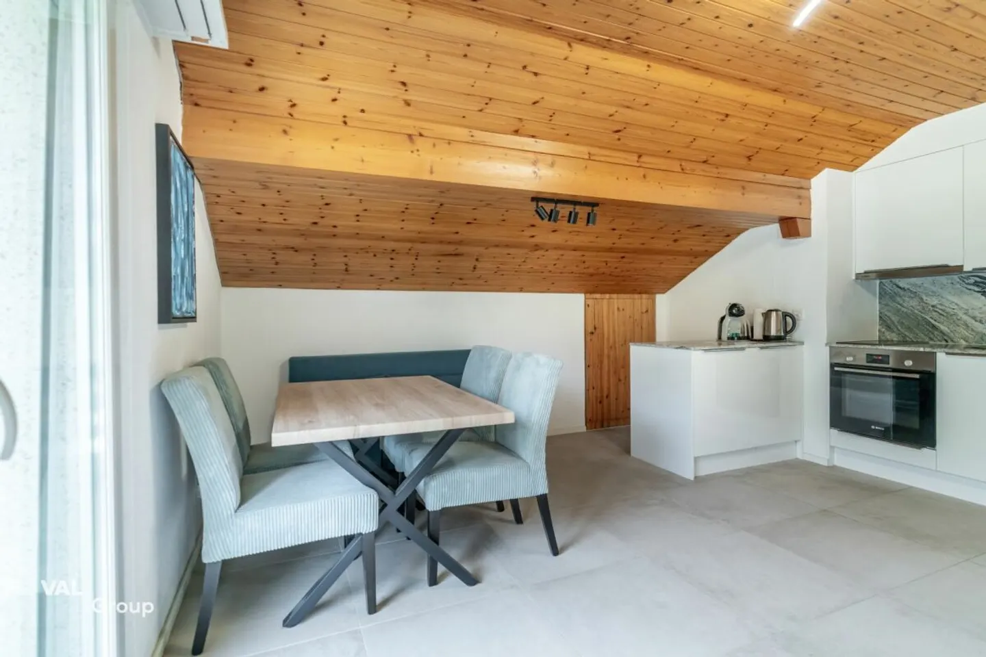 Appartement meublé de 2,5 pièces à Stalden, vue imprenable - Photo 3 sur 9
