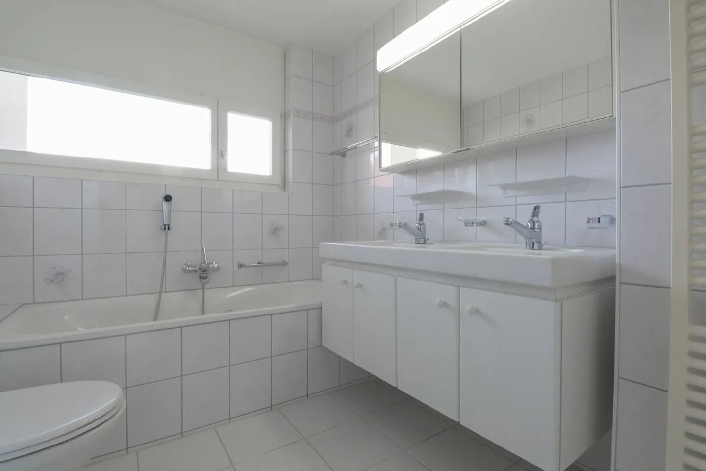 Grosszügige Parterre-Wohnung in Tägerig zu vermieten - Photo 7 of 11